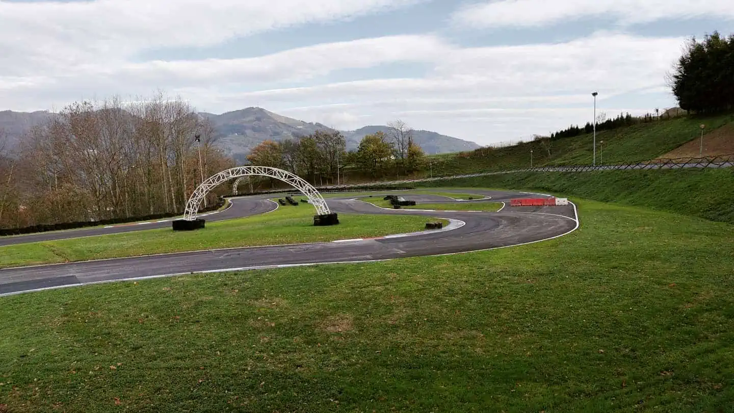 Karting en Olaberria - Imagen 4